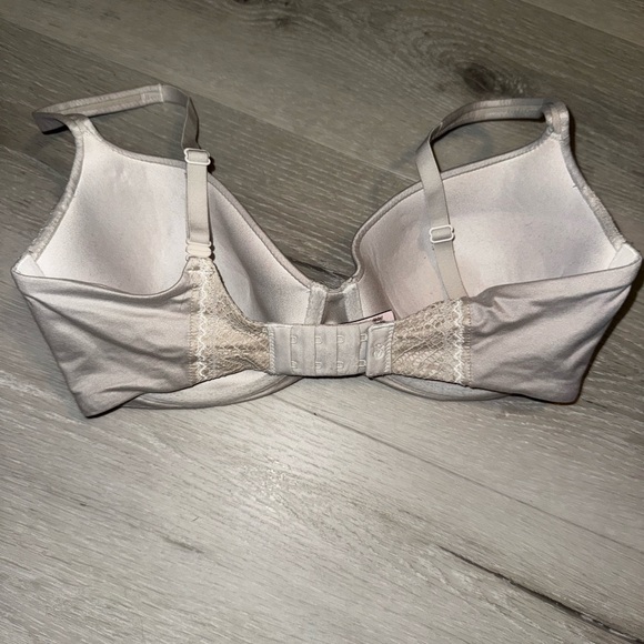 Body by Victoria 32DDD - Picture 2 of 4